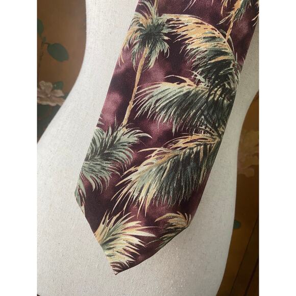 Vintage Tommy Bahama silk necktie with palm trees - Picture 4 of 5